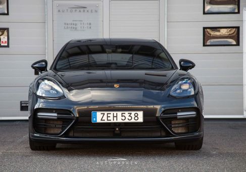 Porsche Panamera, 2018