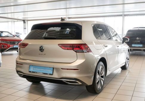 Volkswagen Golf, 2024 2