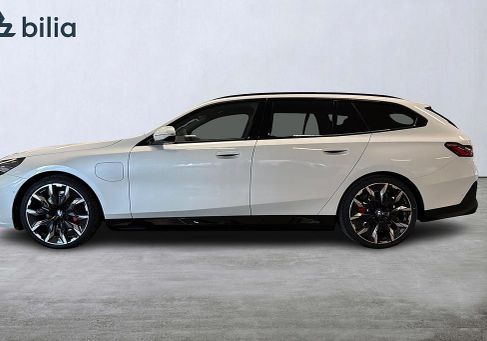 BMW 530, 2026