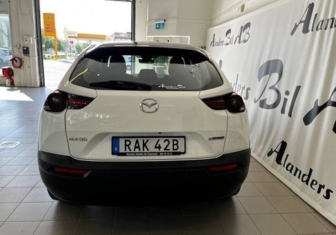 Mazda MX-30, 2023