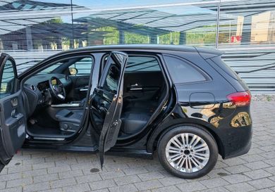 Mercedes-Benz B 220, 2024