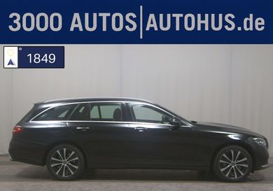 Mercedes-Benz E 300, 2022