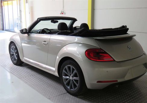 Volkswagen New Beetle, 2015