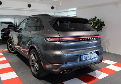 Porsche Cayenne, 2025