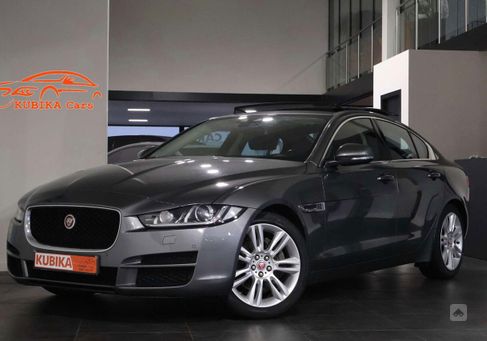 Jaguar XE, 2018