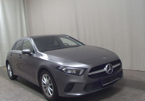 Mercedes-Benz A 160, 2022