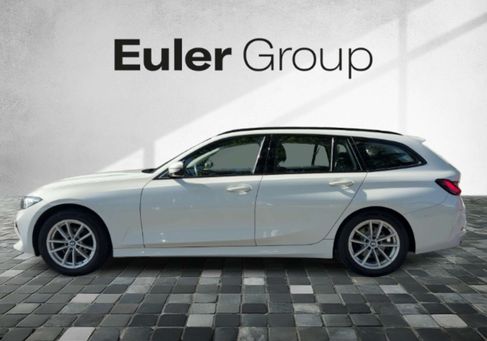 BMW 318, 2023
