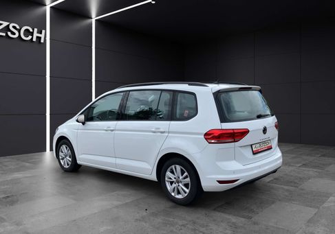 Volkswagen Touran, 2023 3