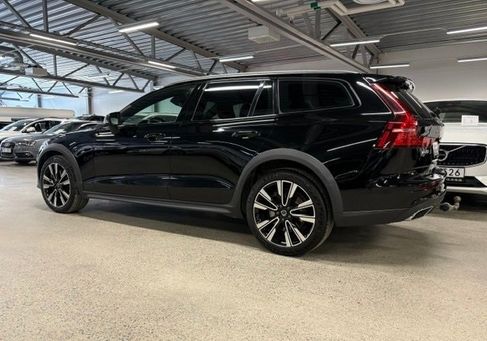 Volvo V60 Cross Country, 2020